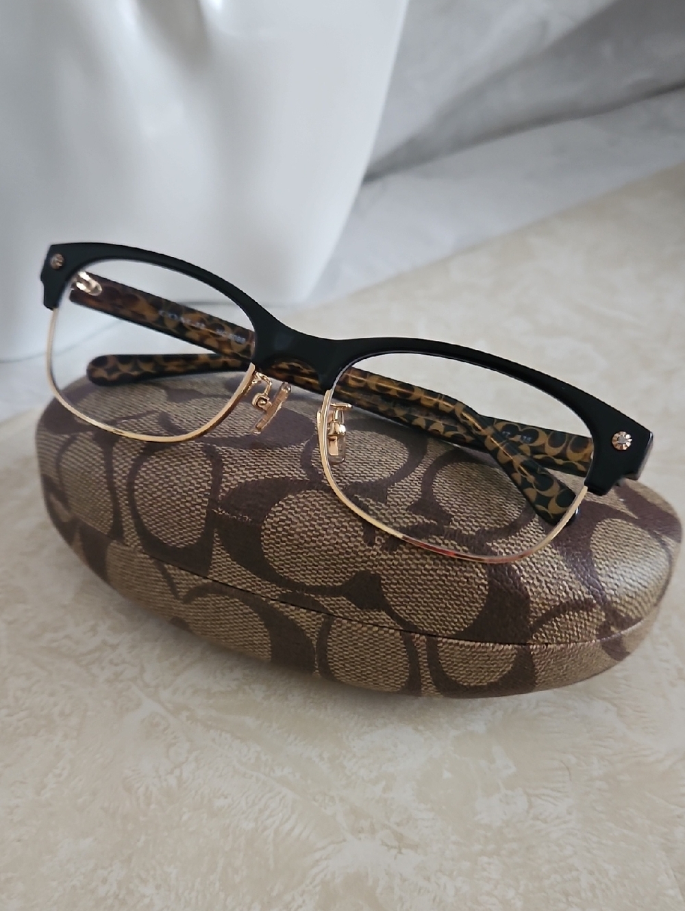 Coach HG6098 Eyeglasses. - Picture 2 of 12
